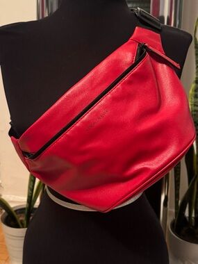 Kendall & Kylie Vibrant Red Leather Crossbody Sling